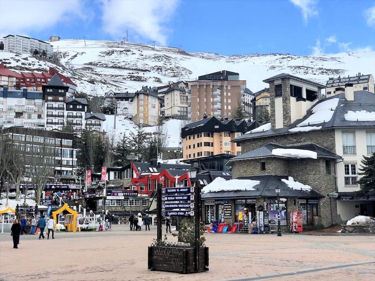 Ski Plaza Sierra Nevada & Zona Baja Buitenkant foto
